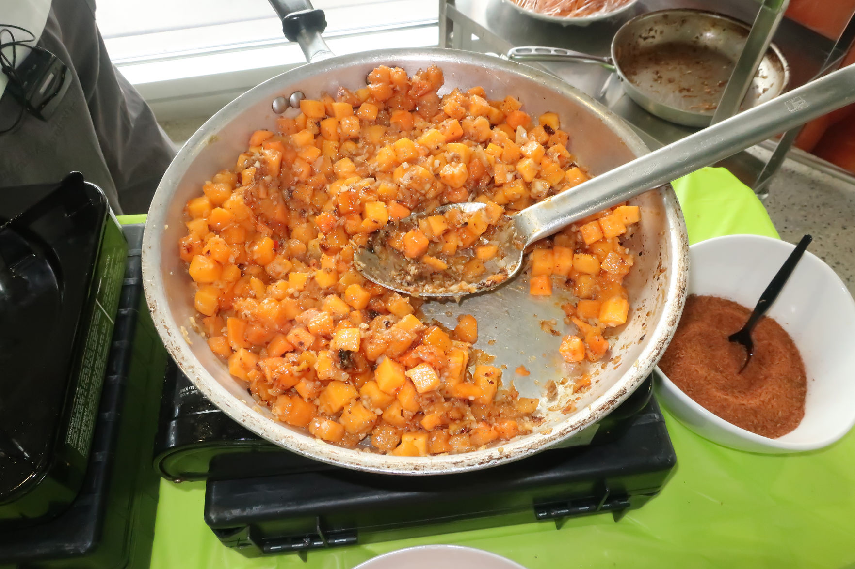 WomansChef05.1119.jpg